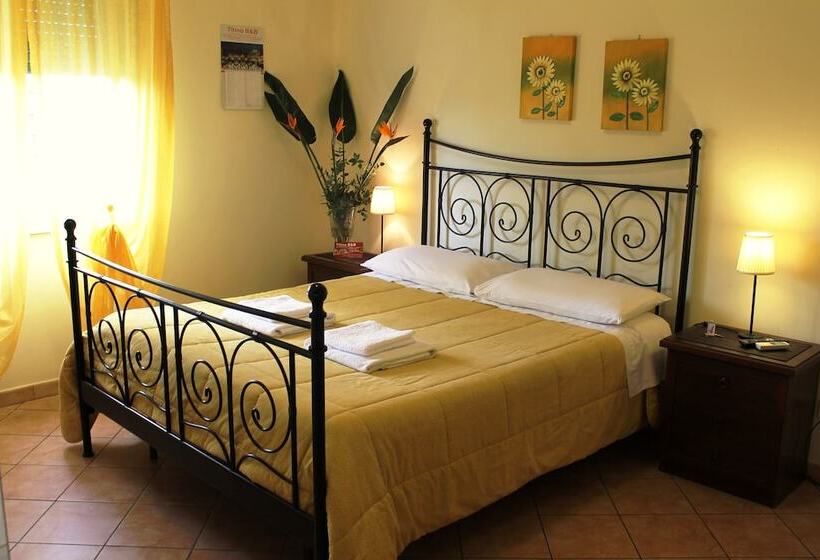 اتاق استاندارد سه نفره, Titina B&b