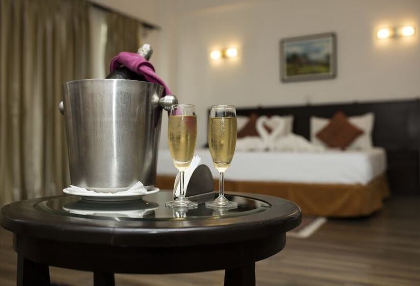 اتاق لوکس, Waterfront Resort By Kgh Group