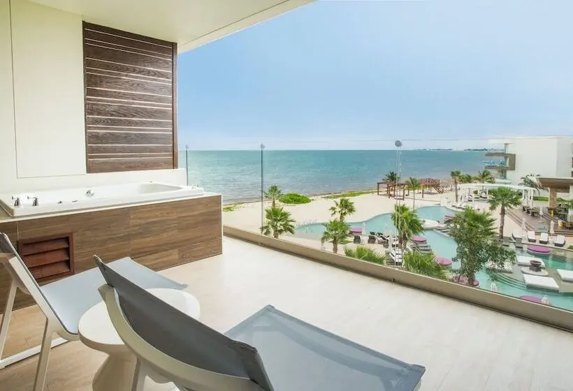 ジュニアスイートクラブ シービュー, Secrets Riviera Cancún Resort & Spa Adults Only All Inclusive