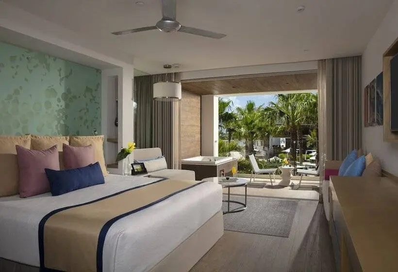 ジュニアスイートクラブ シービュー, Secrets Riviera Cancún Resort & Spa Adults Only All Inclusive