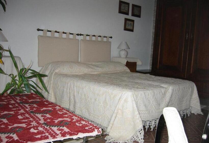 Люкс, Guest House Il Giardino Segreto