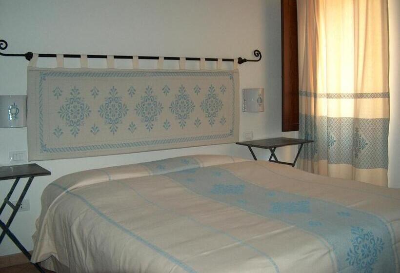 Номер Стандарт Трехместный, Guest House Il Giardino Segreto