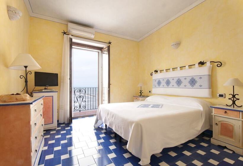 חדר אקזקיוטיב, Residenza Sveva