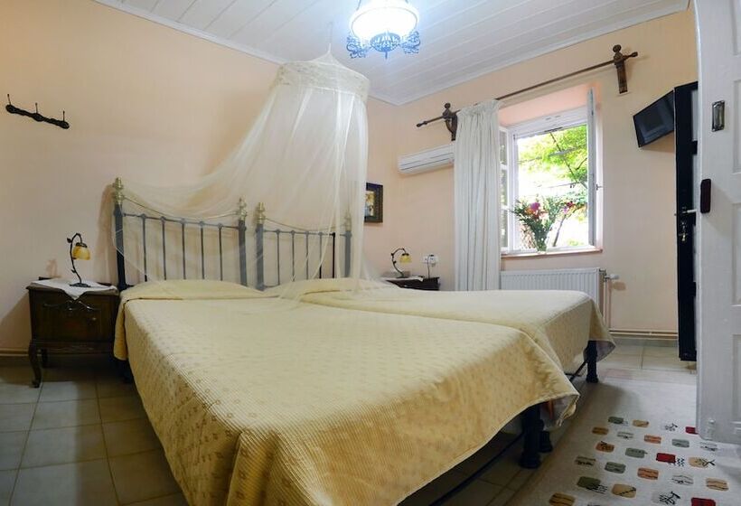 اتاق استاندارد, Ganimede Hotel, Galaxidi