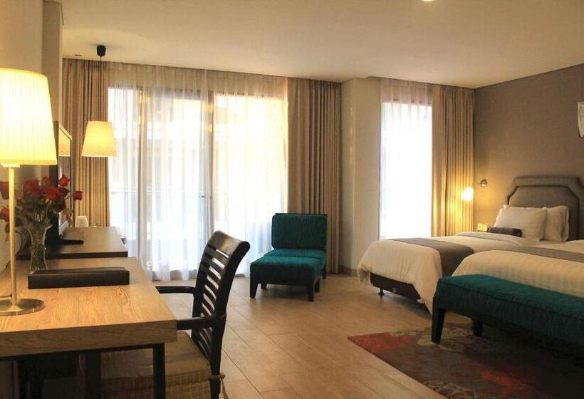 جناح عائلي, Harper Kuta Hotel by Aston