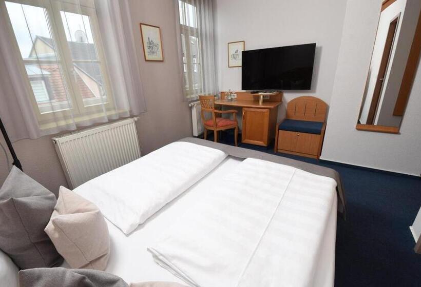 エコノミールーム, Anna Amalia