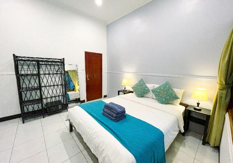 חדר סטנדרט, Birdcage Boutique