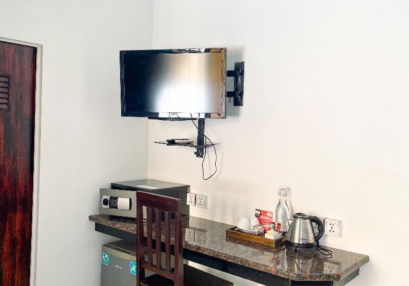 חדר דלוקס, Birdcage Boutique