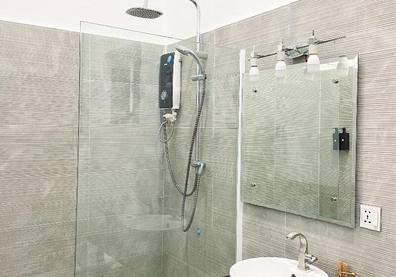 חדר דלוקס, Birdcage Boutique