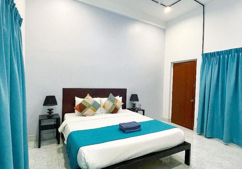 חדר דלוקס, Birdcage Boutique