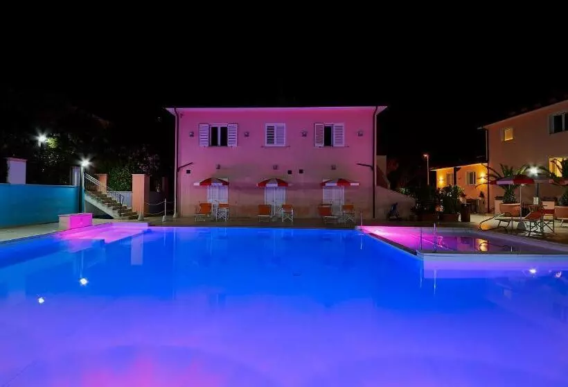 スタンダードルーム, Bolgheri Marina Resort Ex Varo Village