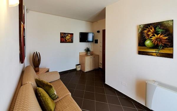 バルコニー付きジュニアスイート, Bolgheri Marina Resort Ex Varo Village