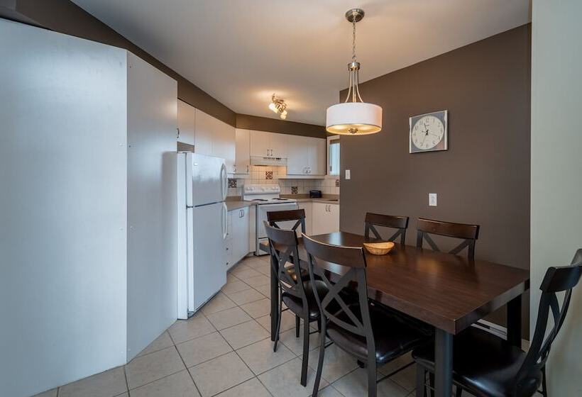 شقة غرفتين, Condos Vacances Msa Avec Piscine Et Spas Exterieurs Gratuits 4 Saisons!!