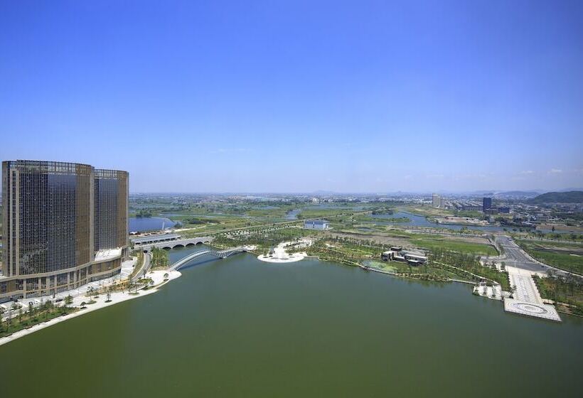 جناح مطل على المدينة, Crowne Plaza Shaoxing By Ihg