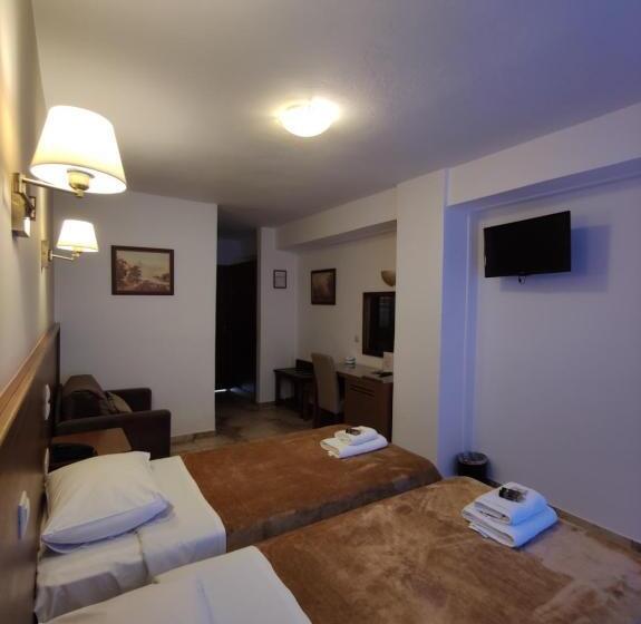 غرفة قياسية إطلالة جانبية علي البحر, Filoxenia Hotel Monemvasia