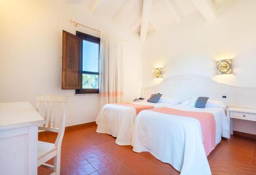 Quarto Superior Vista Piscina, Felix Hotels   Galanias Hotel & Retreat