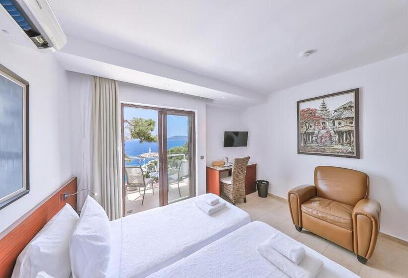 غرفة قياسية مطلّة علي البحر, Gardenia