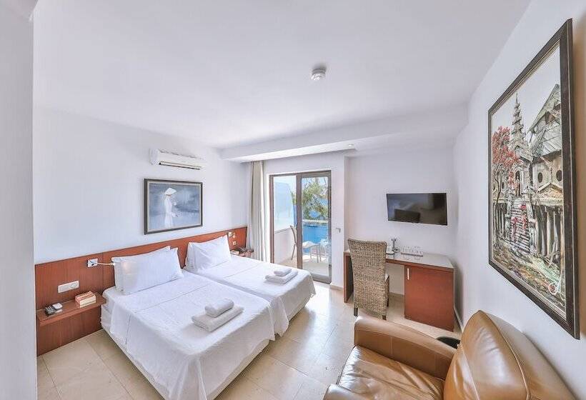 غرفة قياسية مطلّة علي البحر, Gardenia