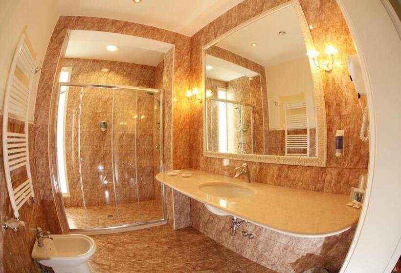 اتاق لوکس, Grand Hotel Di Lecce