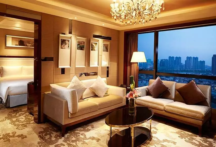 スイート, Hilton Foshan