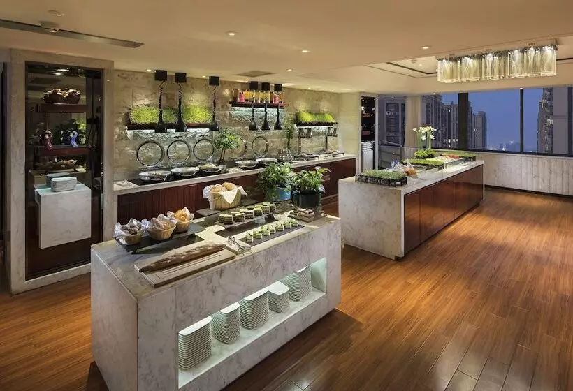 デラックススイート, Hilton Foshan