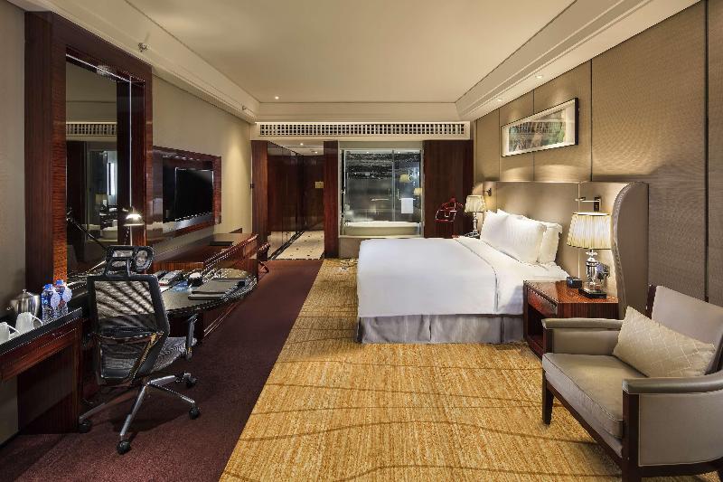 이그제큐티브 룸 킹사이즈 침대, Hilton Foshan