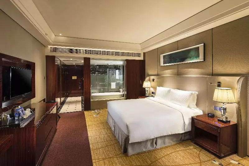 キングサイズベッドのスタンダードルーム, Hilton Foshan