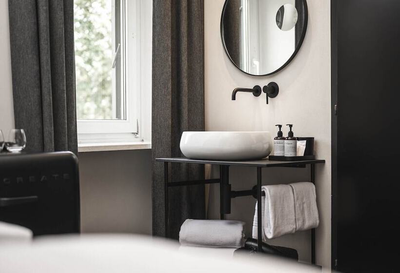 חדר אקונומי, Lowenhof