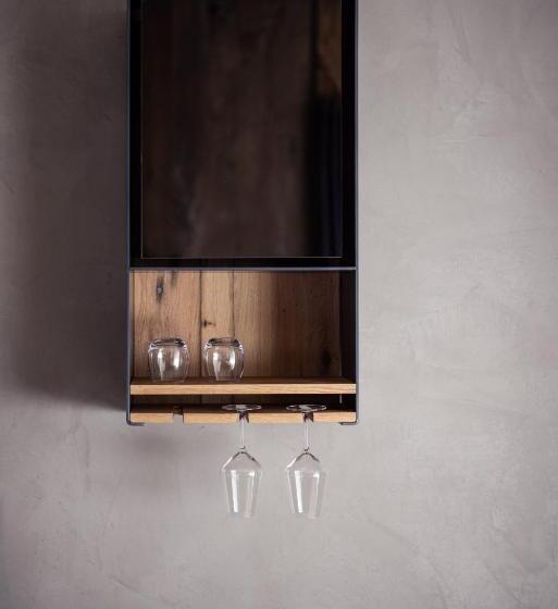 חדר קומפורט, Lowenhof