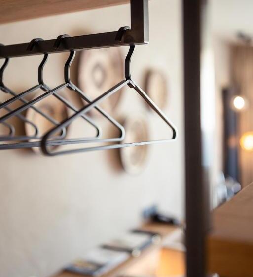 חדר אקונומי, Lowenhof