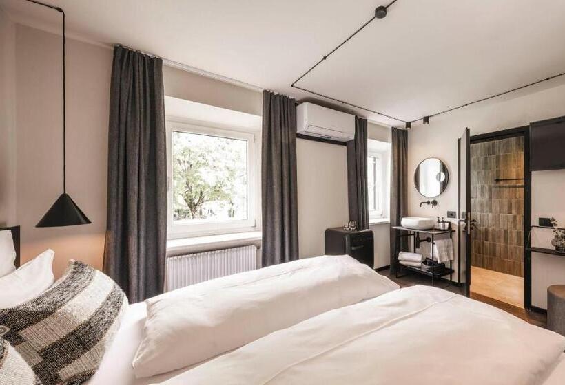 חדר אקונומי, Lowenhof