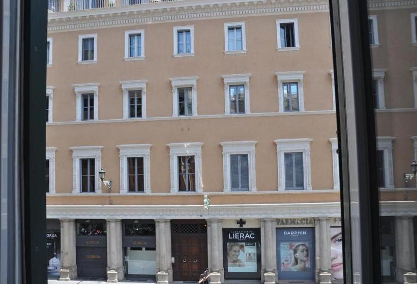 اتاق استاندارد چهار تخته, Navona Stay