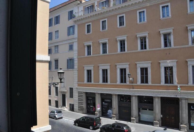 חדר סטנדרט לארבעה, Navona Stay