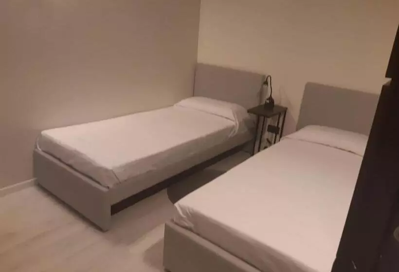 اتاق استاندارد چهار تخته, Navona Stay