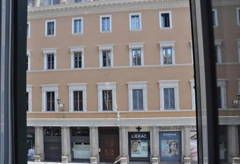 اتاق عادی, Navona Stay