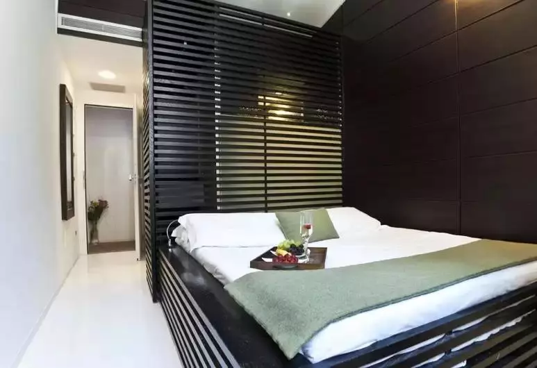 اتاق عادی, Navona Stay