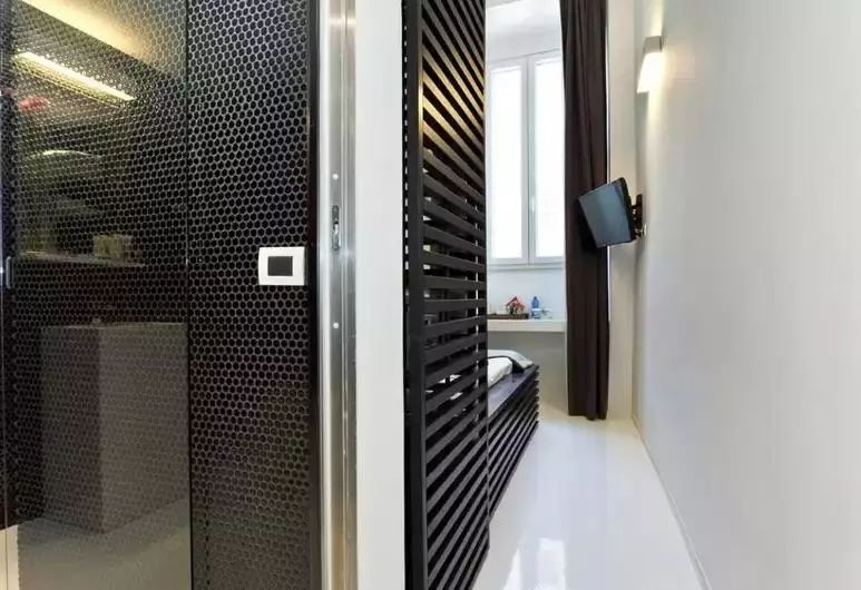 اتاق عادی, Navona Stay