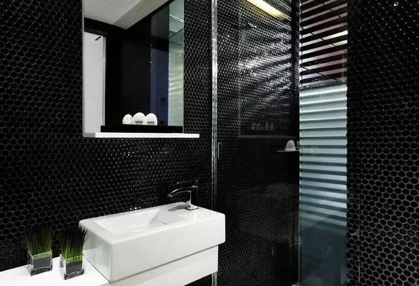 اتاق استاندارد, Navona Stay