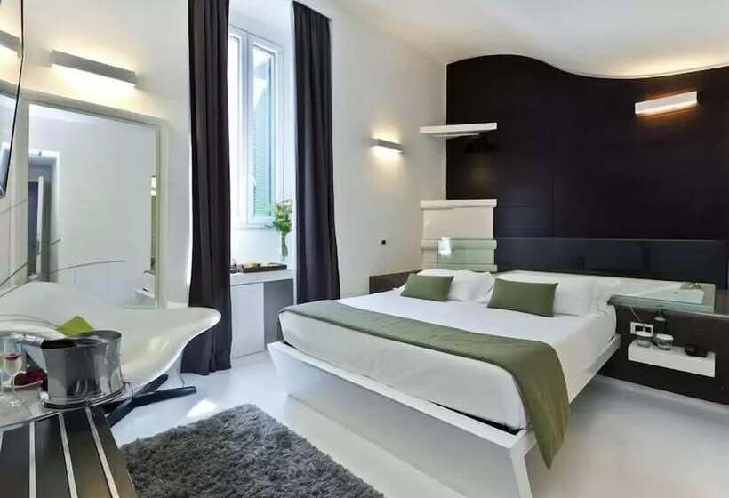 سوییت, Navona Stay