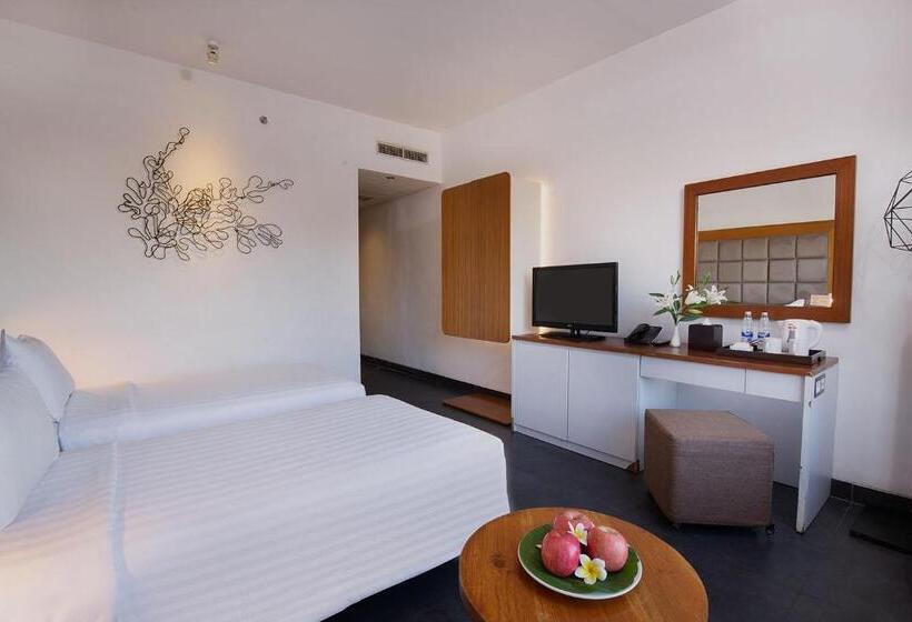 デラックスルーム, The 1o1 Bali Fontana Seminyak