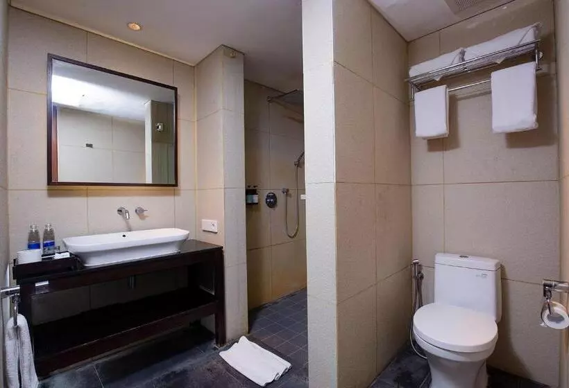 اتاق خانوادگی, The 1o1 Bali Fontana Seminyak