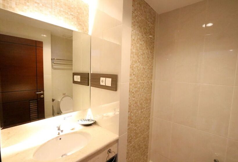 סוויטה, The 1o1 Malang Oj