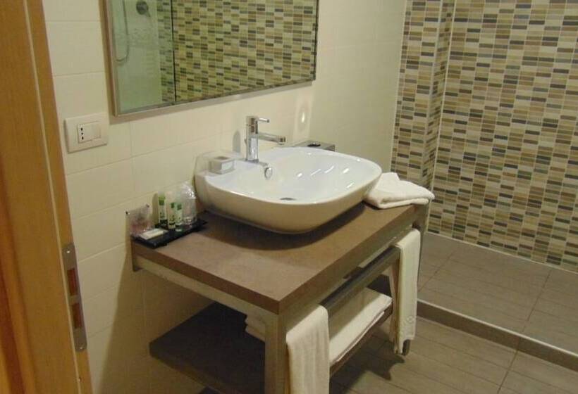 استودیو استاندارد با تراس, Turin Airport Hotel & Residence