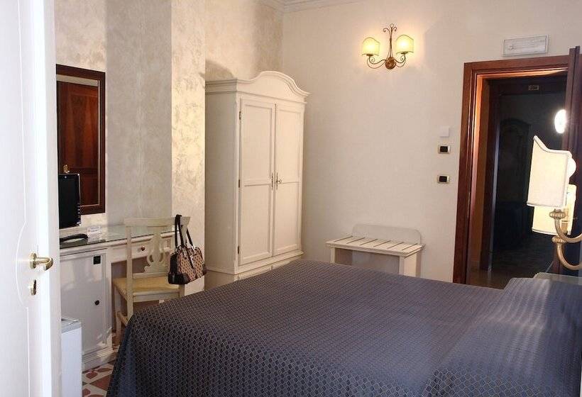Quarto Estandar, Villa Rosa Antico