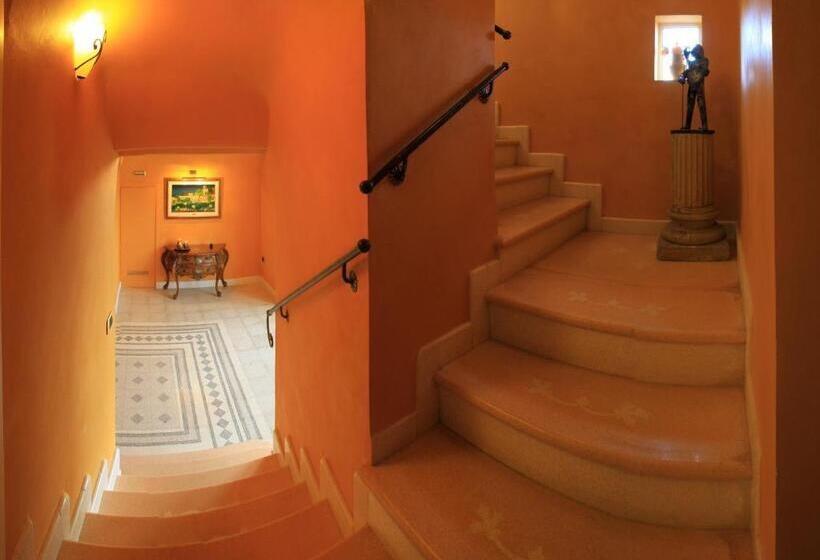 Quarto Superior, Villa Rosa Antico