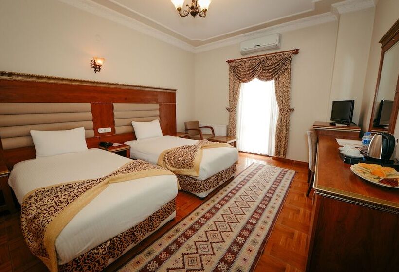 اتاق استاندارد سه نفره, Yay Grand