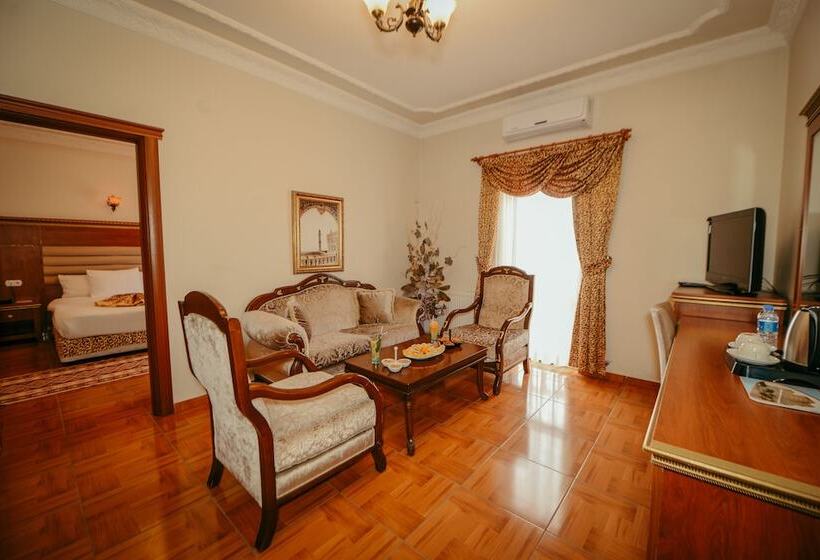 سوییت, Yay Grand