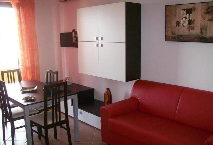 带2个卧室的公寓, Karol Casa Vacanze