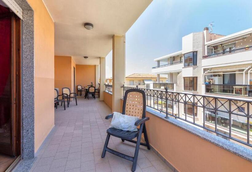 带1个卧室的带海景的公寓, Karol Casa Vacanze