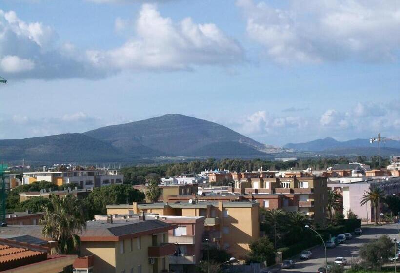 带2个卧室带海景的公寓, Karol Casa Vacanze